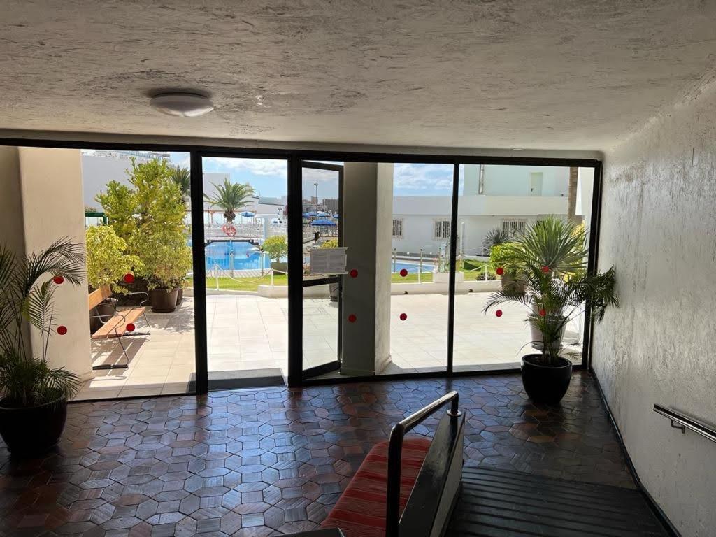 Cozy Apartment In The Center Of Costa Adeje On The 1St Coastline Eksteriør bilde
